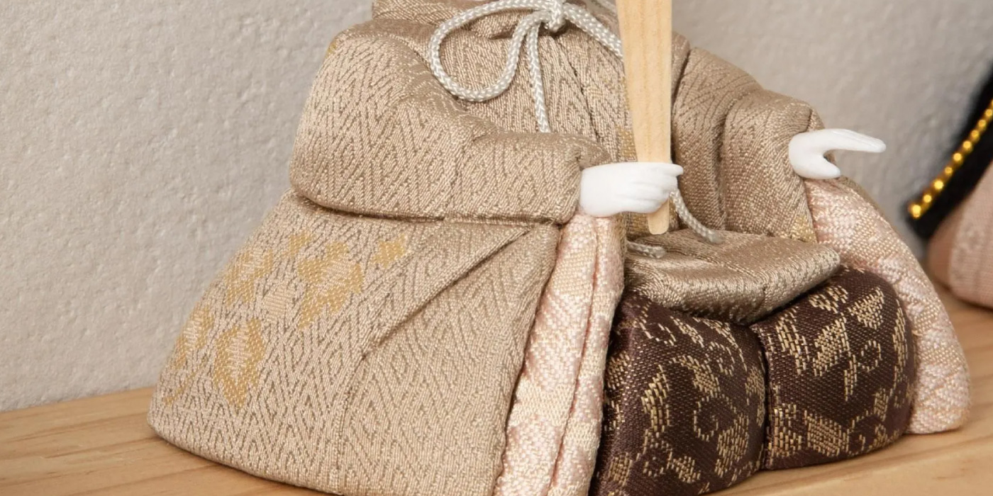 ��ɩ���ա�